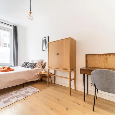 Lägenhet L'ocre - 2 Bedrooms - 6 People - Private Parking - Wi-fi - Netflix