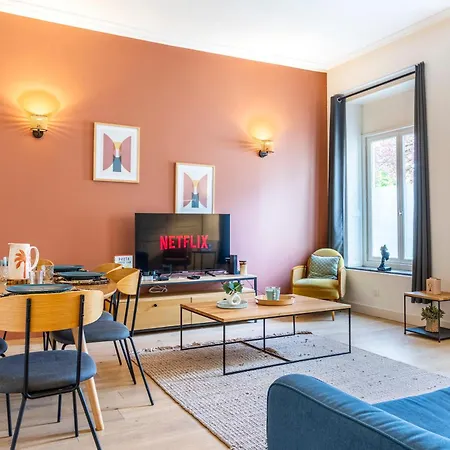 L'ocre - 2 Bedrooms - 6 People - Private Parking - Wi-fi - Netflix Tourcoing