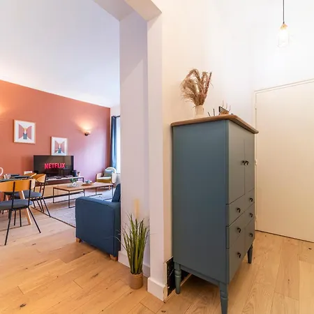 L'ocre - 2 Bedrooms - 6 People - Private Parking - Wi-fi - Netflix Lägenhet
