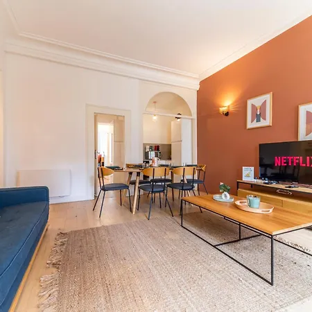 Apartment L'ocre - 2 Bedrooms - 6 People - Private Parking - Wi-fi - Netflix Tourcoing